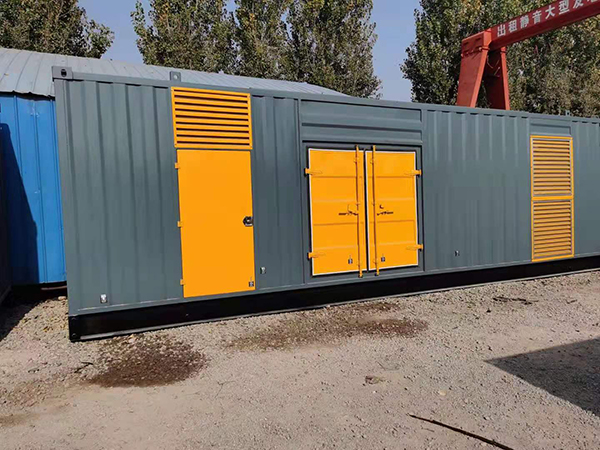 安源300kw 柴油发电机组用多大的空气开关？