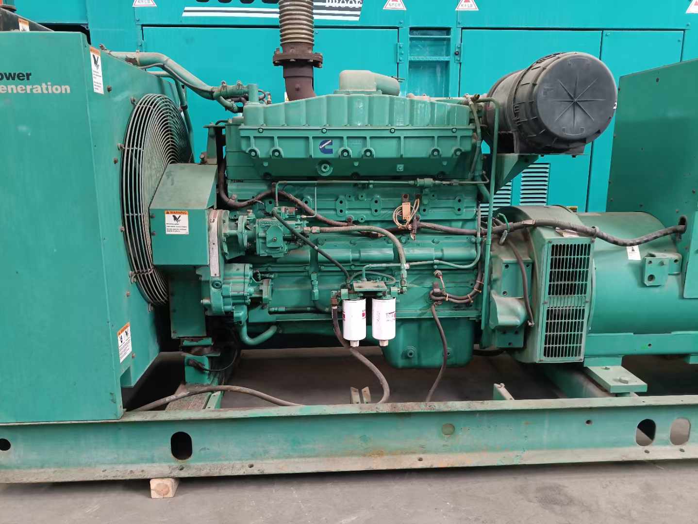 安源过载会对 600kW 柴油发电机组造成哪些损害？
