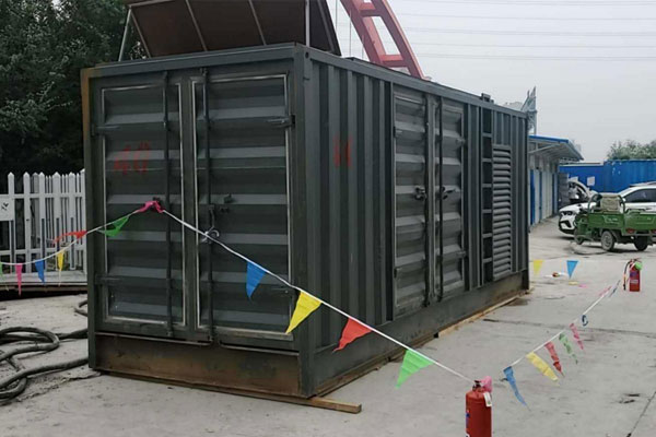 安源发电机租赁空气滤清器多久更换一次？